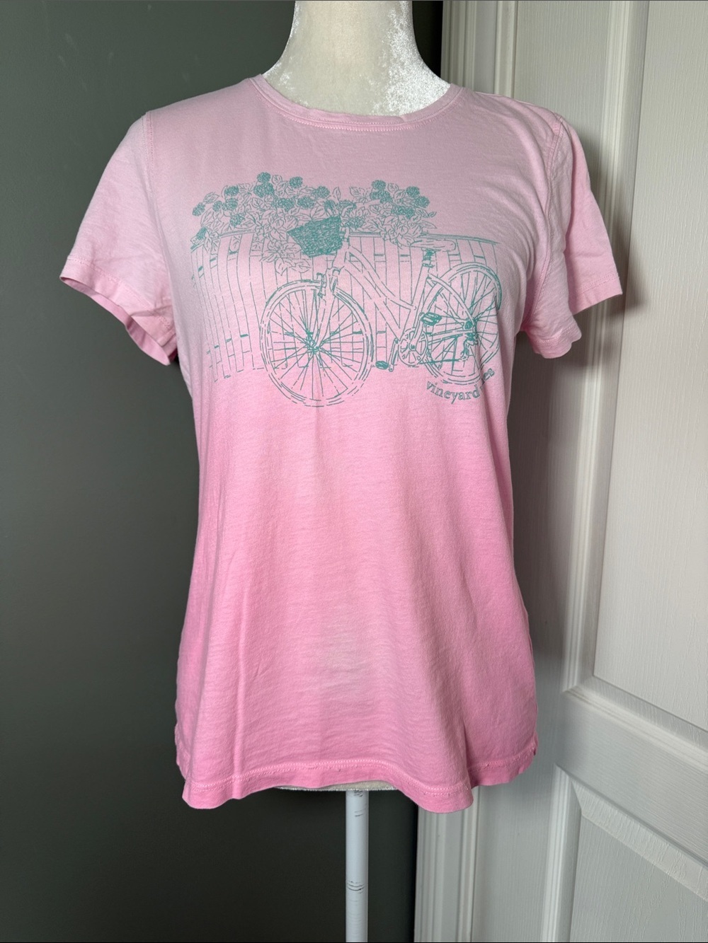Vineyard Vines Pink Bicycle Graphic Tee Floral Bike Coastal Preppy Sz S